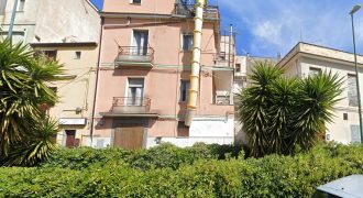 Casa Piazza Liuzzo, Bronte (CT)