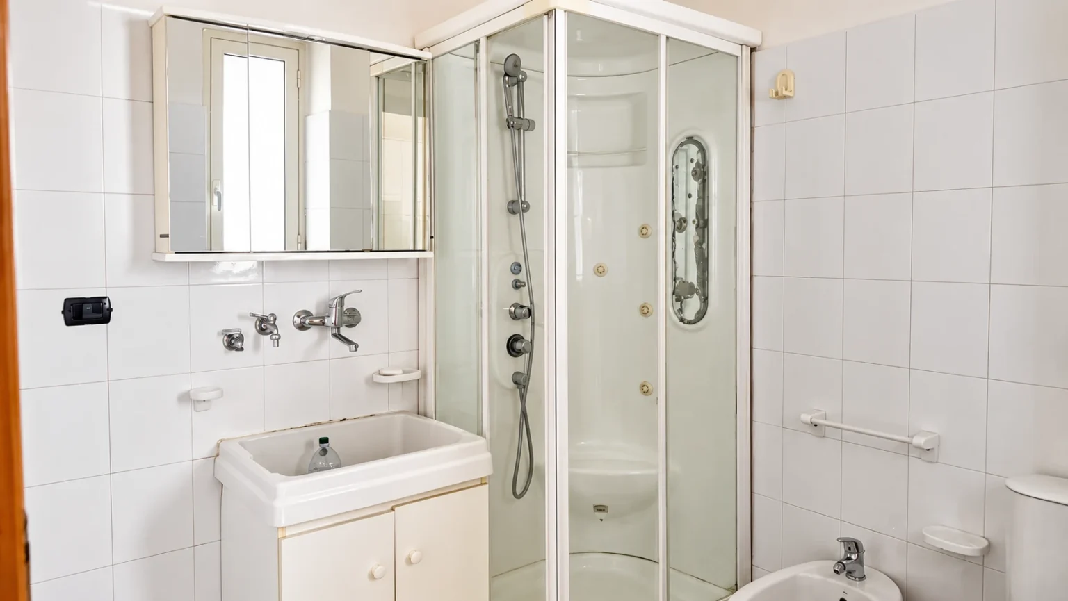 immobile-corso-umberto-bronte-bagno-01
